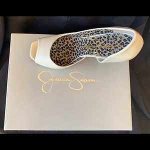 Jessica Simpson Pumps